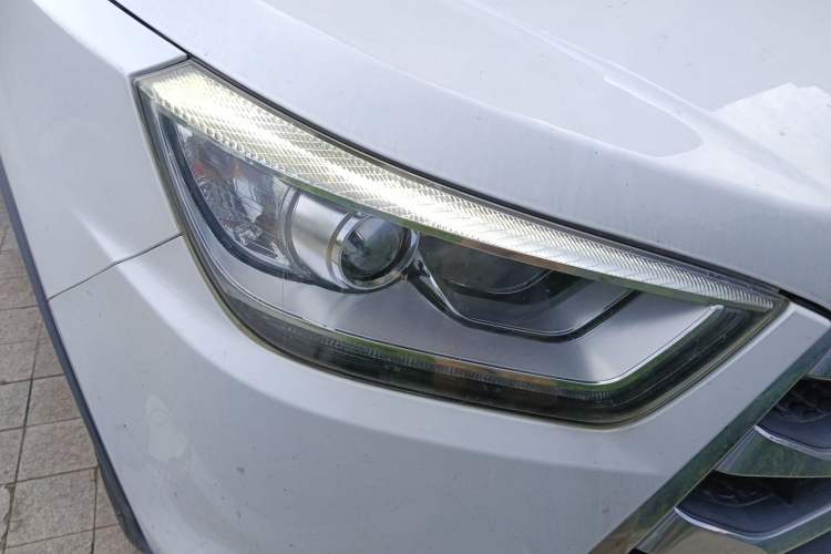 Used JAC Group Refine S3 2016 1.5L CVT Luxury Smart Version Right Front Headlight