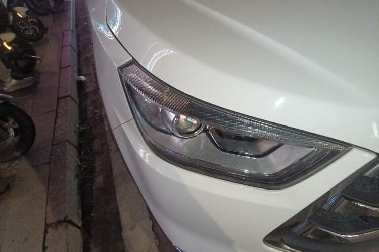 Used JAC Group Refine S3 2016 1.5L Manual Luxury Model Right Front Headlight
