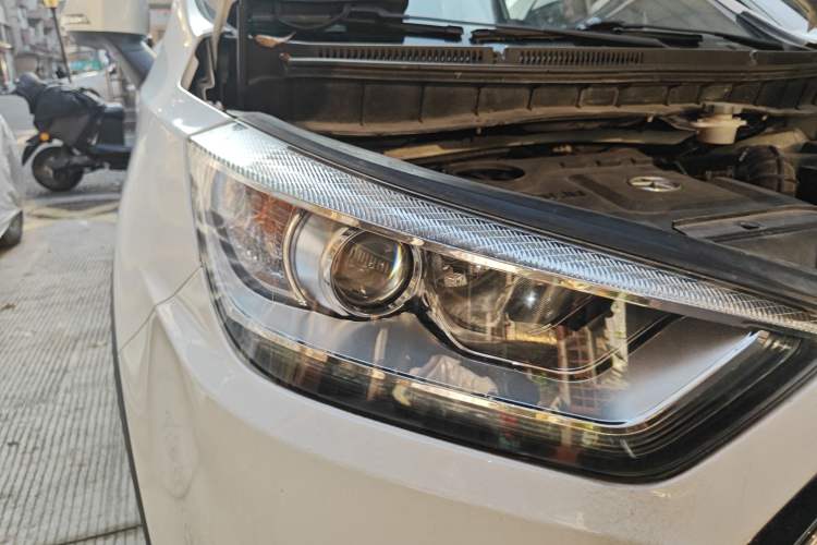 Used JAC Group Refine S3 2016 1.5L CVT Luxury Smart Premium Edition Right Front Headlight