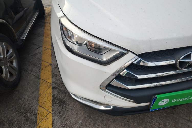 Used JAC Group Refine S3 2016 1.5L CVT Luxury Smart Version Right Front Headlight