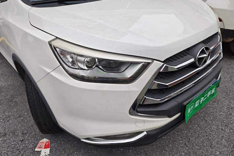 Used JAC Group Refine S3 2016 1.5L Manual Luxury Smart Version Right Front Headlight