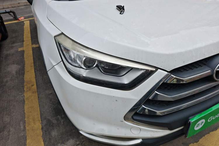 Used JAC Group Refine S3 2016 1.5L Manual Luxury Smart Version Right Front Headlight