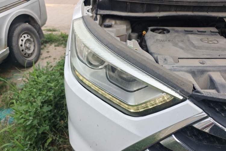 Used JAC Group Refine S3 2016 1.5L Manual Luxury Model Right Front Headlight