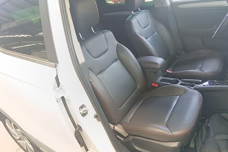 Used JAC Group Refine S3 2016 1.5L CVT Luxury Smart Version Right Front Seat
