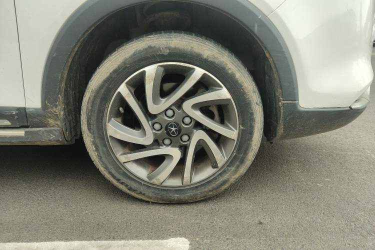 Used JAC Group Refine S3 2016 1.5L Manual Luxury Smart Version Right Front Wheel Hub