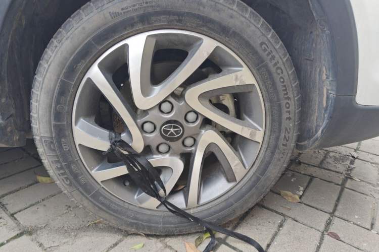 Used JAC Group Refine S3 2016 1.5L Manual Luxury Smart Version Right Front Wheel Hub