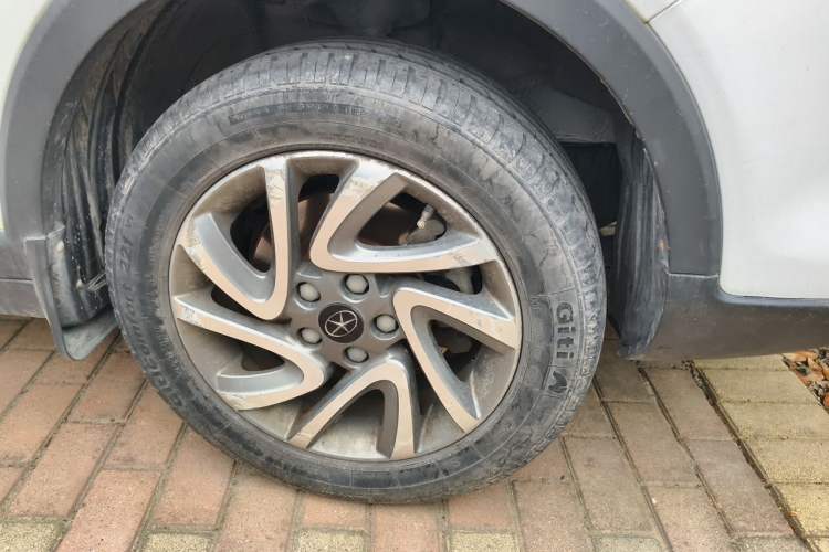 Used JAC Group Refine S3 2016 1.5L CVT Luxury Smart Version Right Front Wheel Hub