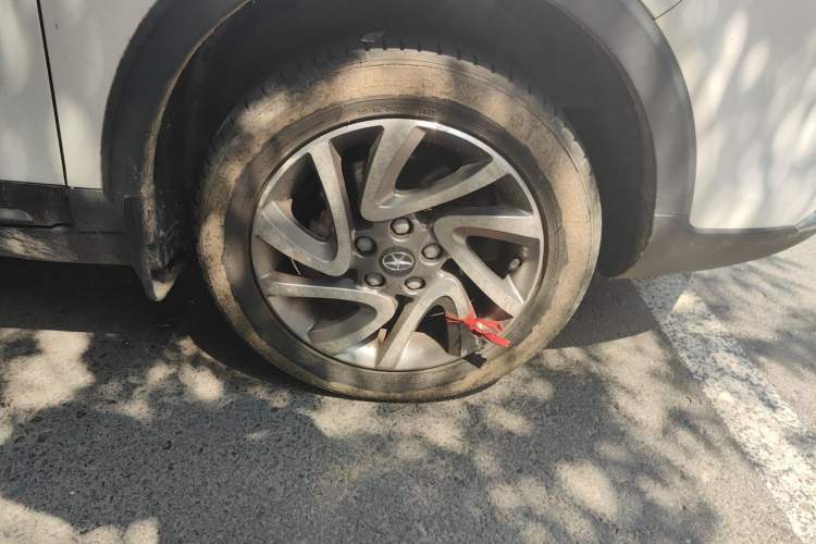 Used JAC Group Refine S3 2016 1.5L Manual Luxury Smart Version Right Front Wheel Hub