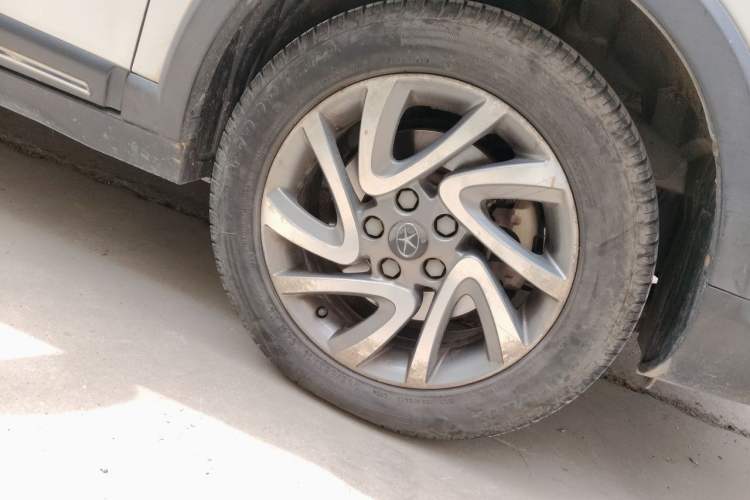 Used JAC Group Refine S3 2016 1.5L CVT Luxury Smart Premium Edition Right Front Wheel Hub