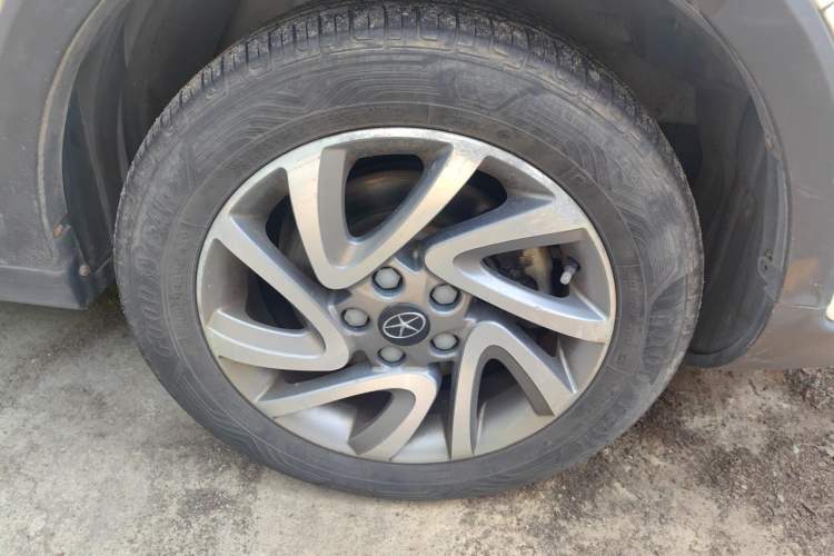 Used JAC Group Refine S3 2016 1.5L CVT Luxury Smart Version Right Front Wheel Hub