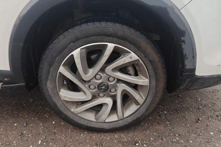 Used JAC Group Refine S3 2016 1.5L Manual Luxury Model Right Front Wheel Hub