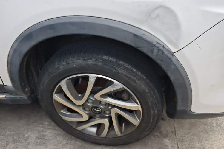 Used JAC Group Refine S3 2016 1.5L Manual Luxury Smart Version Right Front Wheel Hub