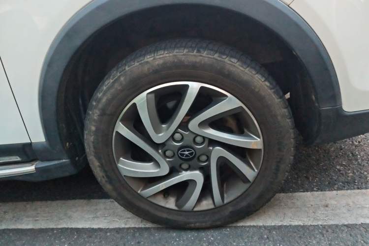 Used JAC Group Refine S3 2016 1.5L Manual Luxury Smart Version Right Front Wheel Hub