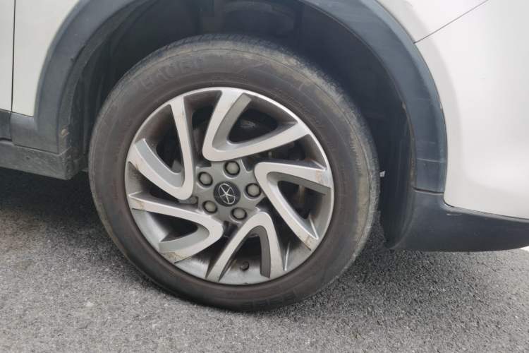 Used JAC Group Refine S3 2016 1.5L CVT Luxury Smart Version Right Front Wheel Hub