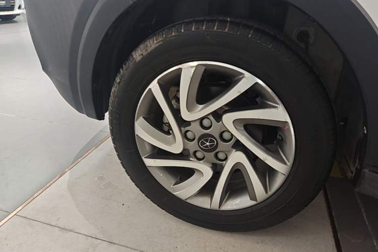 Used JAC Group Refine S3 2016 1.5L CVT Luxury Smart Premium Edition Right Rear Wheel Hub