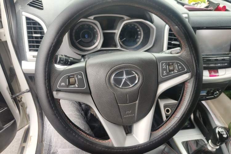 Used JAC Group Refine S3 2016 1.5L Manual Luxury Smart Version Steering Wheel