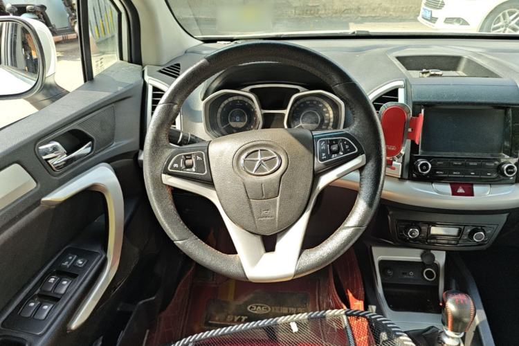 Used JAC Group Refine S3 2016 1.5L Manual Luxury Smart Version Steering Wheel