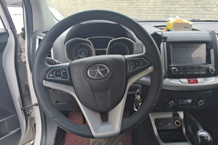 Used JAC Group Refine S3 2016 1.5L Manual Luxury Smart Version Steering Wheel