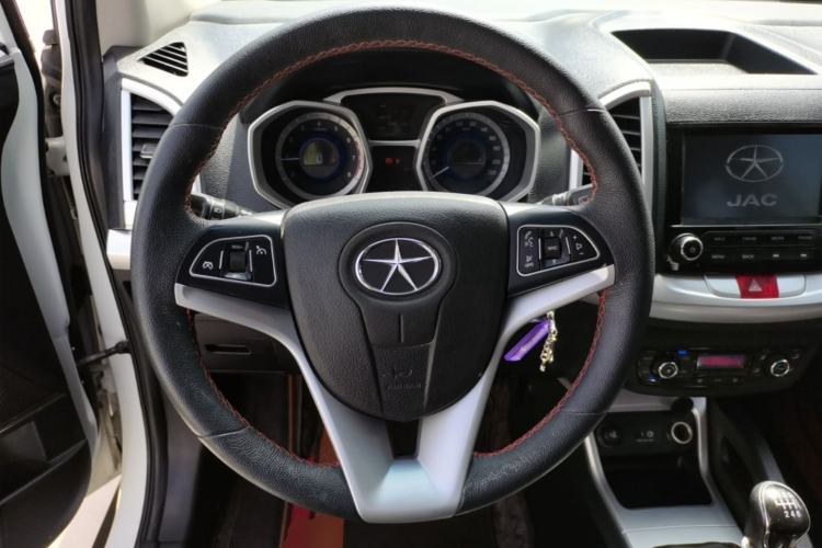 Used JAC Group Refine S3 2016 1.5L Manual Luxury Smart Version Steering Wheel