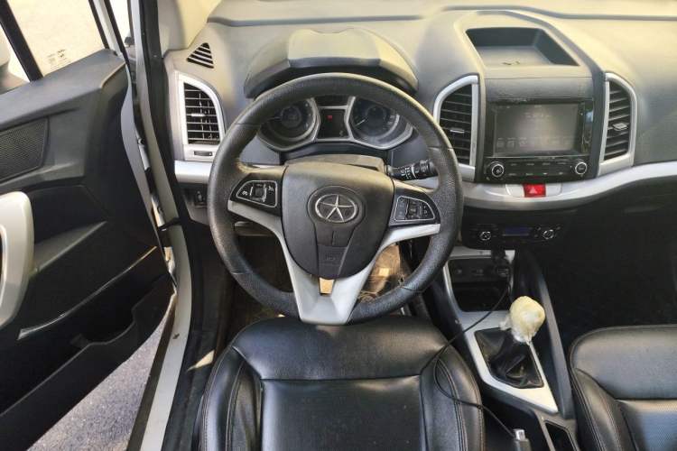Used JAC Group Refine S3 2016 1.5L Manual Luxury Model Steering Wheel