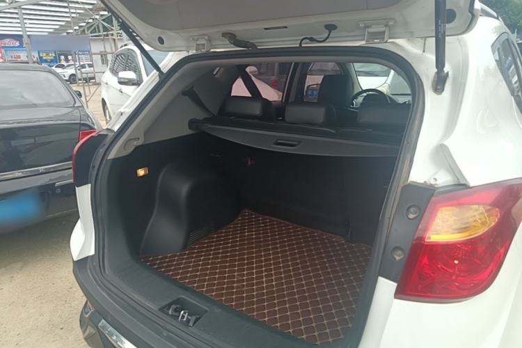 Used JAC Group Refine S3 2016 1.5L CVT Luxury Smart Version Trunk