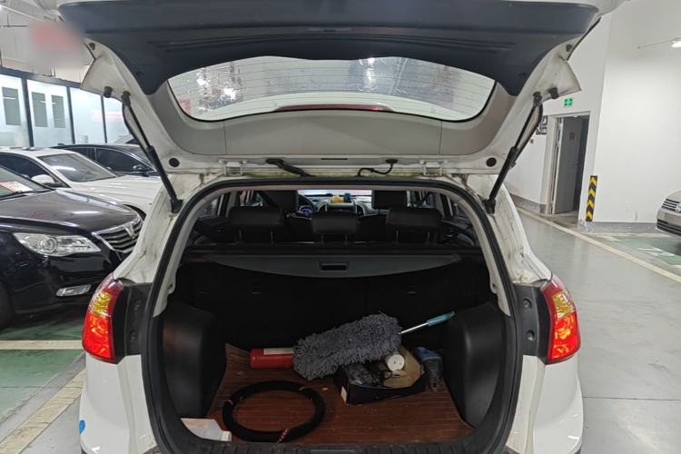 Used JAC Group Refine S3 2016 1.5L Manual Luxury Smart Version Trunk