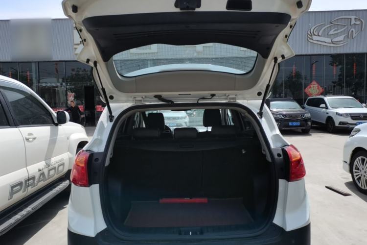 Used JAC Group Refine S3 2016 1.5L Manual Luxury Smart Version Trunk