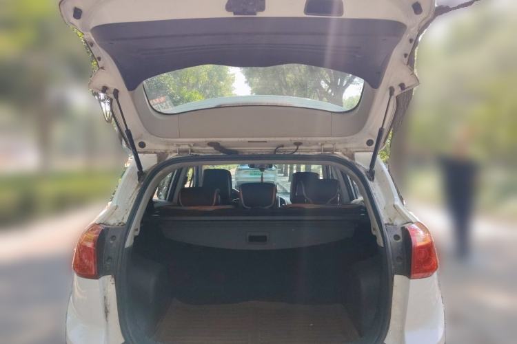 Used JAC Group Refine S3 2016 1.5L Manual Luxury Smart Version Trunk