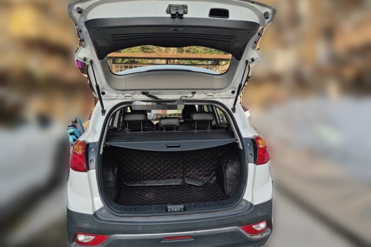 Used JAC Group Refine S3 2016 1.5L CVT Luxury Smart Premium Edition Trunk