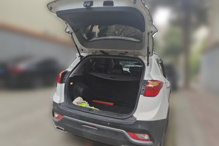 Used JAC Group Refine S3 2016 1.5L Manual Luxury Smart Premium Edition Trunk