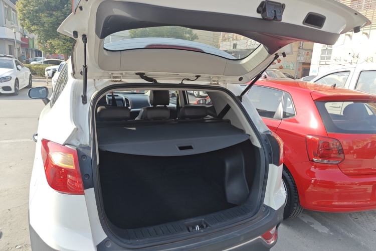 Used JAC Group Refine S3 2016 1.5L Manual Luxury Smart Version Trunk