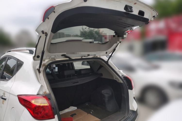Used JAC Group Refine S3 2016 1.5L Manual Luxury Smart Premium Edition Trunk