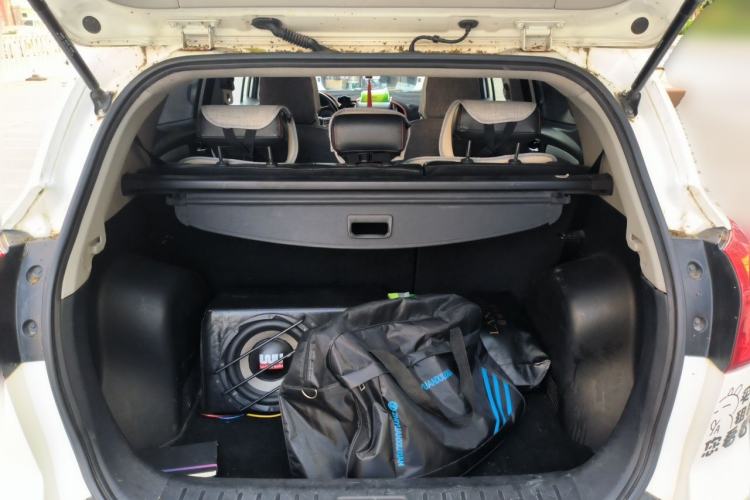 Used JAC Group Refine S3 2016 1.5L Manual Luxury Smart Version Trunk