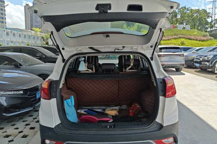 Used JAC Group Refine S3 2016 1.5L Manual Luxury Smart Version Trunk
