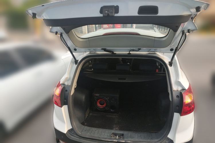 Used JAC Group Refine S3 2016 1.5L Manual Luxury Smart Version Trunk