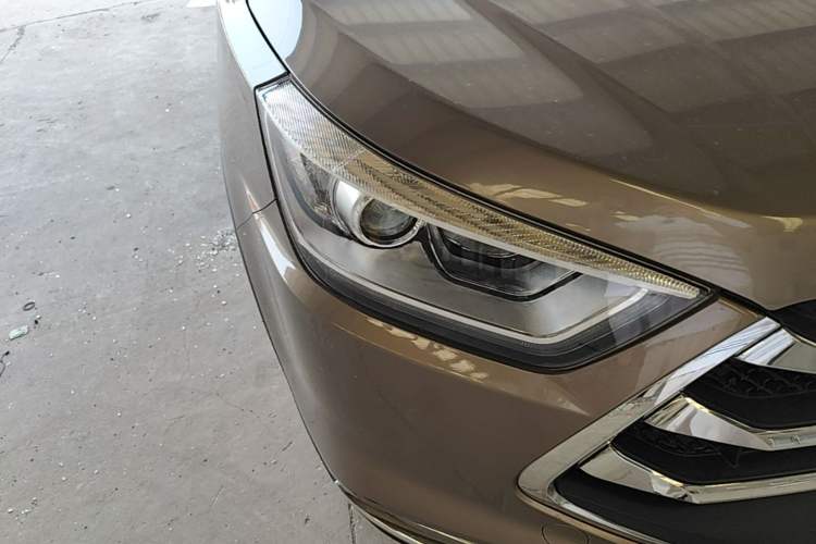 Used JAC Group Refine S3 2016 1.5L Manual Luxury Smart Version Right Front Headlight