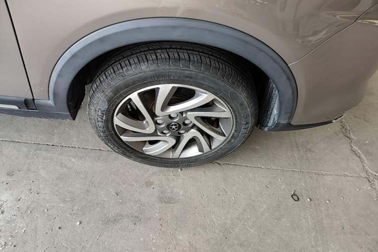 Used JAC Group Refine S3 2016 1.5L Manual Luxury Smart Version Right Front Wheel Hub