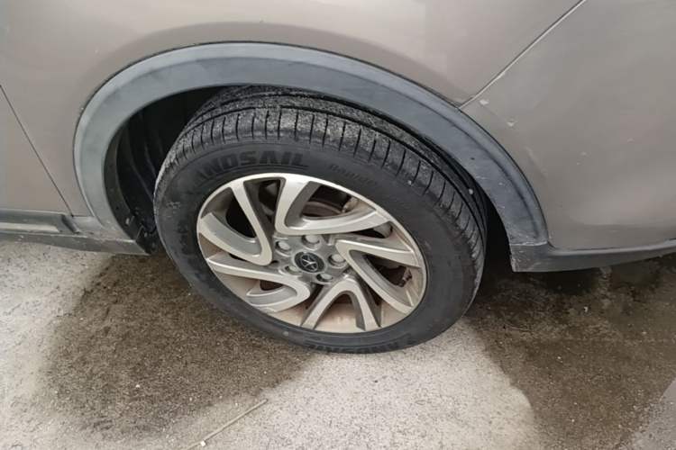 Used JAC Group Refine S3 2016 1.5L Manual Luxury Smart Version Right Front Wheel Hub