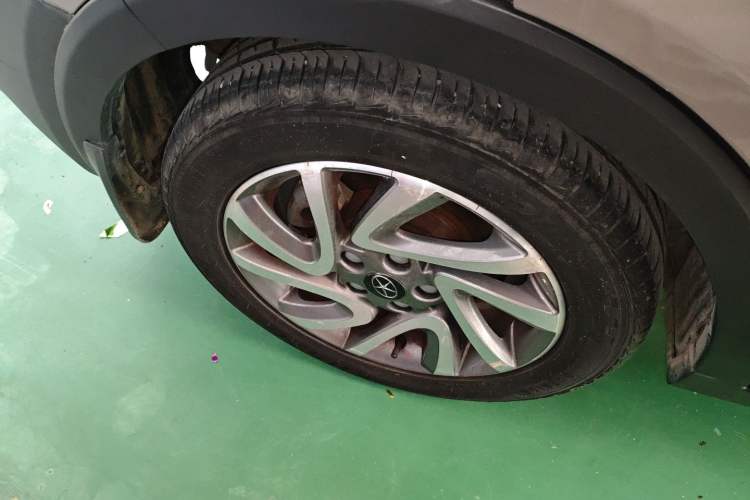 Used JAC Group Refine S3 2016 1.5L Manual Luxury Model Right Rear Wheel Hub