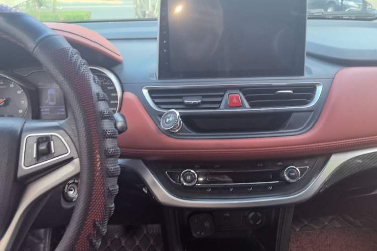 Used JAC Group Refine S3 2017 1.5L Manual Luxury Model Audio And AC Panel