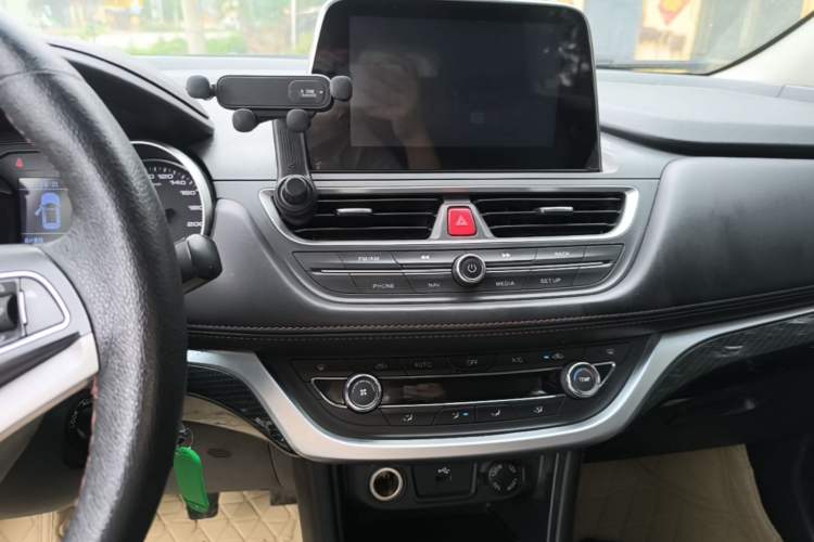Used JAC Group Refine S3 2017 1.6L Manual Luxury Smart Model Audio And AC Panel