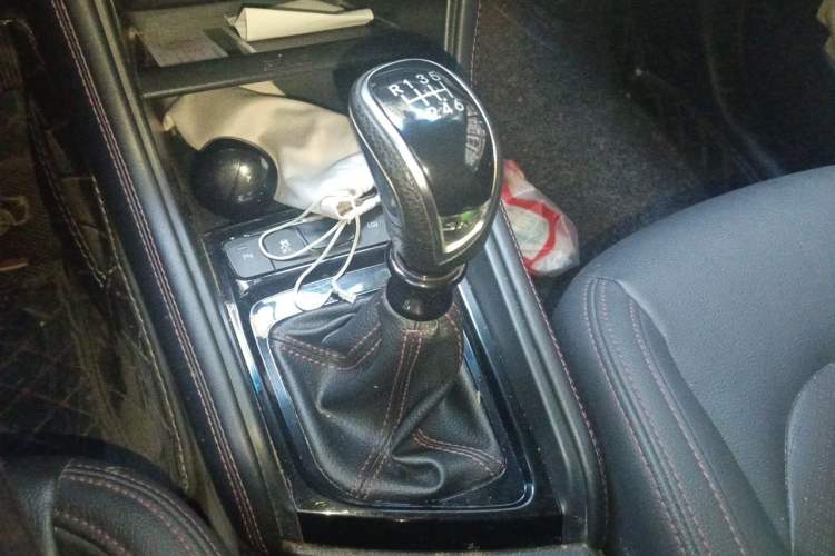 Used JAC Group Refine S3 2017 1.5L Manual Luxury Smart Model Gear Lever