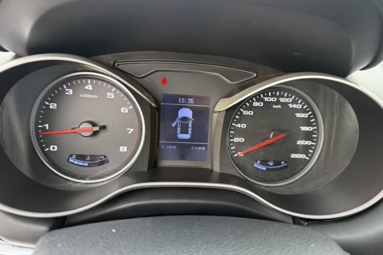 Used JAC Group Refine S3 2017 1.6L Manual Luxury Smart Model Interior 4