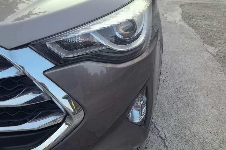 Used JAC Group Refine S3 2017 1.5L Manual Luxury Model Left Front Headlight