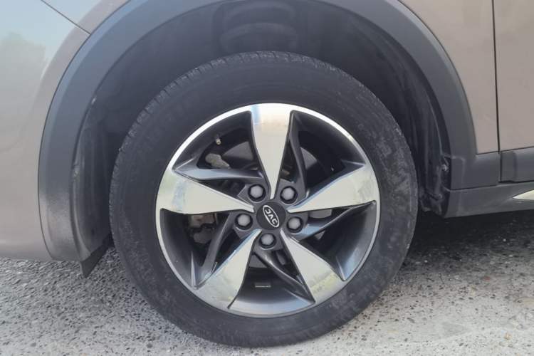 Used JAC Group Refine S3 2017 1.5L Manual Luxury Model Left Front Wheel Hub
