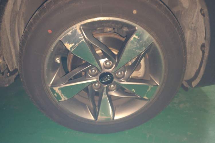 Used JAC Group Refine S3 2017 1.6L Manual Luxury Smart Model Right Front Wheel Hub