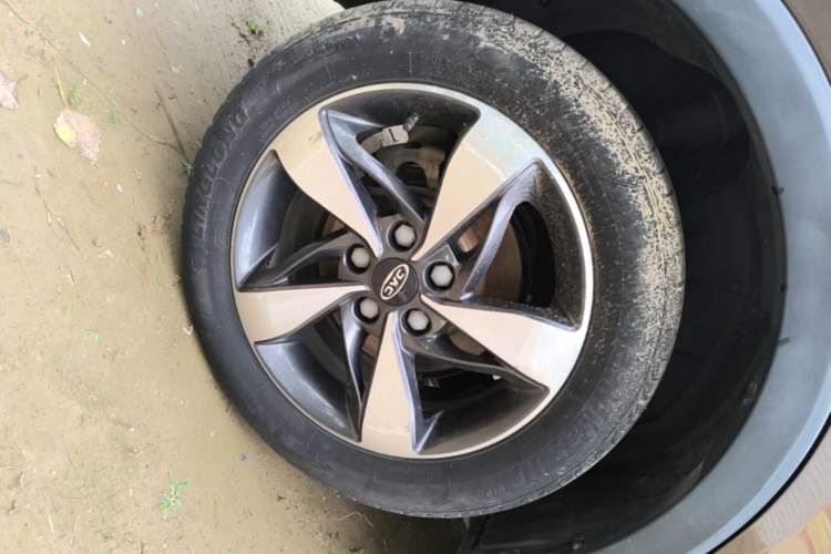 Used JAC Group Refine S3 2017 1.6L Manual Luxury Smart Model Right Rear Wheel Hub