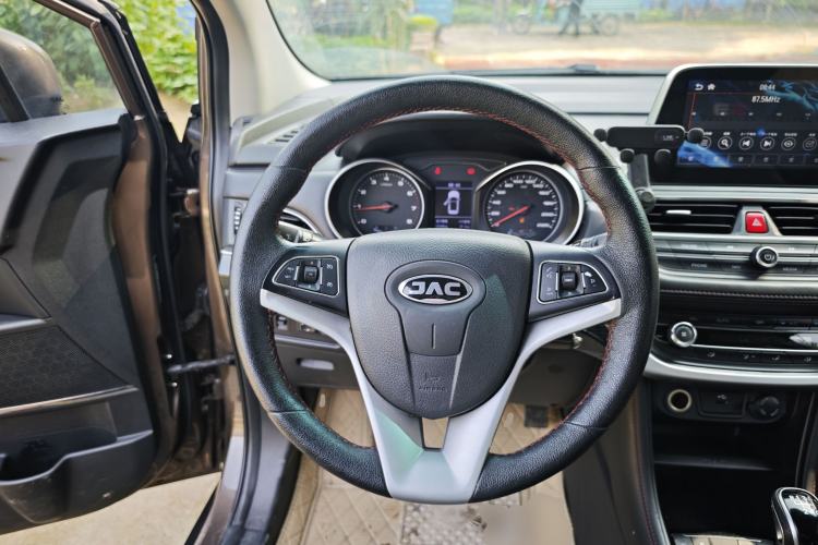 Used JAC Group Refine S3 2017 1.6L Manual Luxury Smart Model Steering Wheel