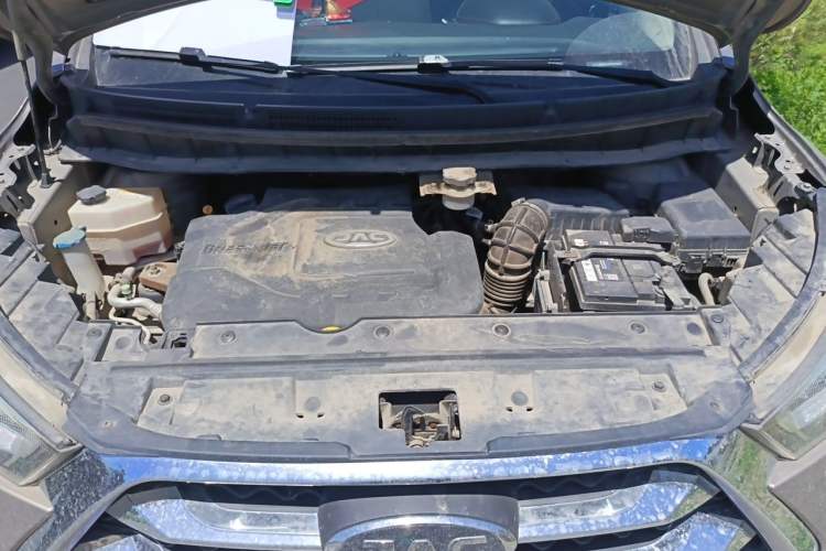 Used JAC Group Refine S3 2017 1.6L CVT Luxury Smart Model Engine Bay