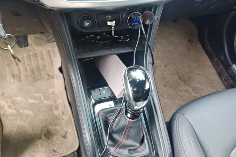 Used JAC Group Refine S3 2017 1.5L Manual Luxury Smart Model Gear Lever